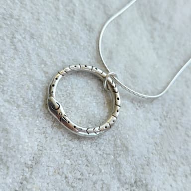 Colgante Ouroboros view 2